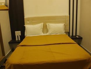 Hotel Shiv Lake Bhuj Esterno foto